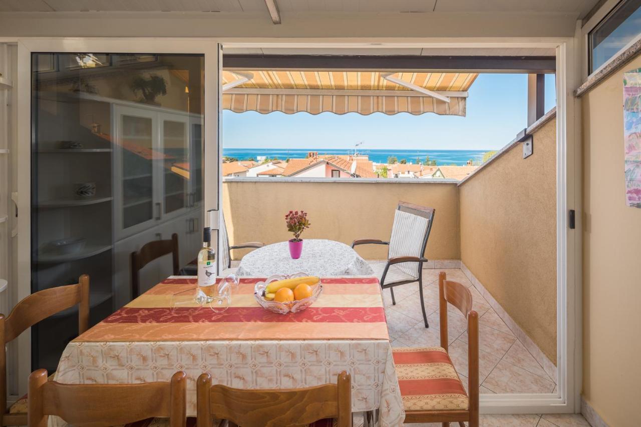 Bella Vista Lägenhet Poreč Exteriör bild